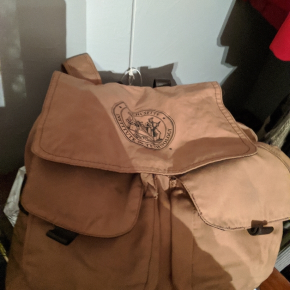 MIT Back Pack - Picture 4 of 4